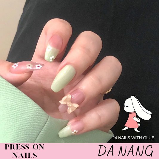 Press On Nails "Da Nang"